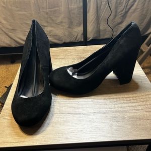 9.5 Torrid suede heels